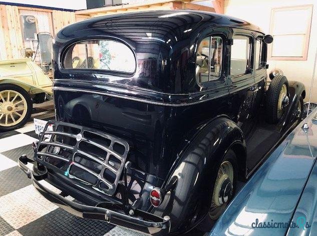 1934' Chevrolet Delux photo #1