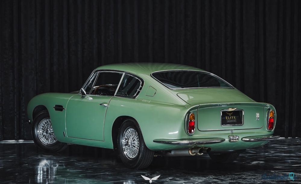 1967' Aston Martin DB6 Coupé photo #6