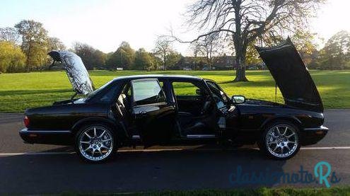 2001' Jaguar XJR 100 photo #6