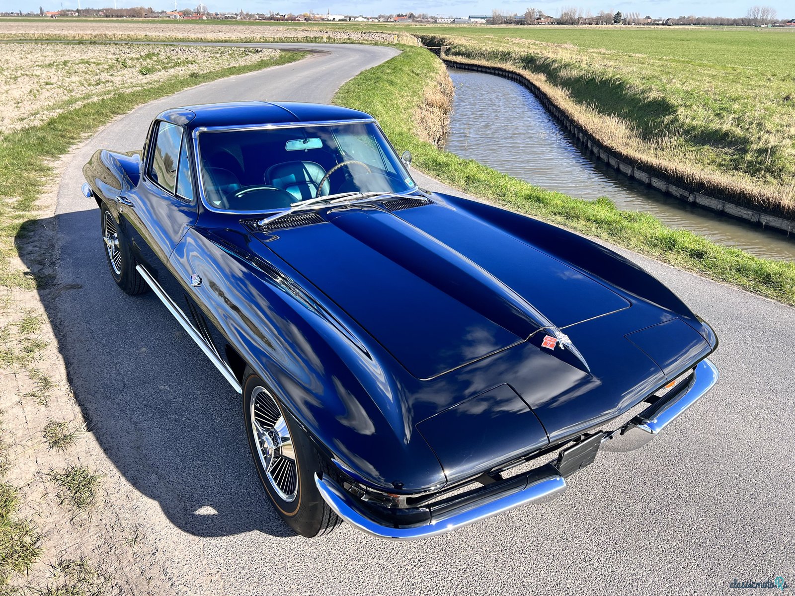1965' Chevrolet Corvette photo #5