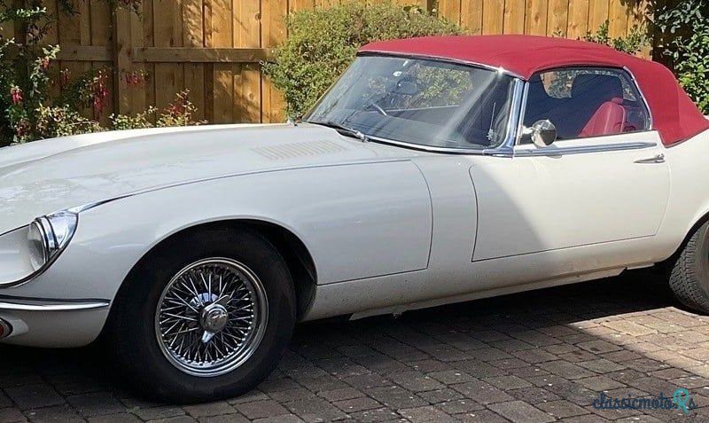 1974' Jaguar E-Type photo #1