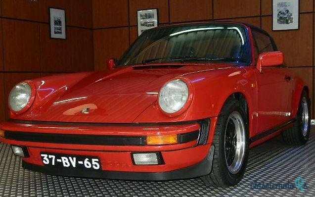 1977' Porsche 911 3.0 Sc Targa photo #3