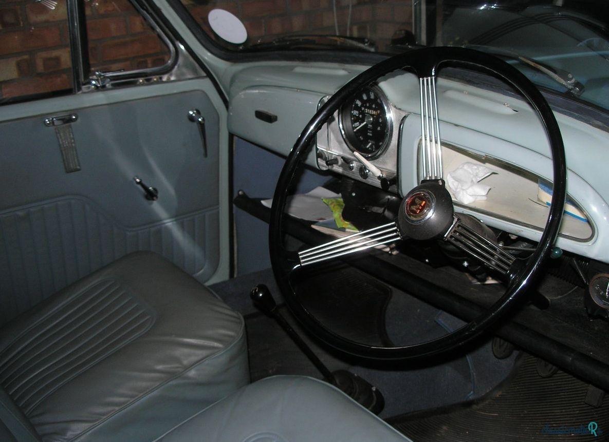 1968' Morris Minor photo #3