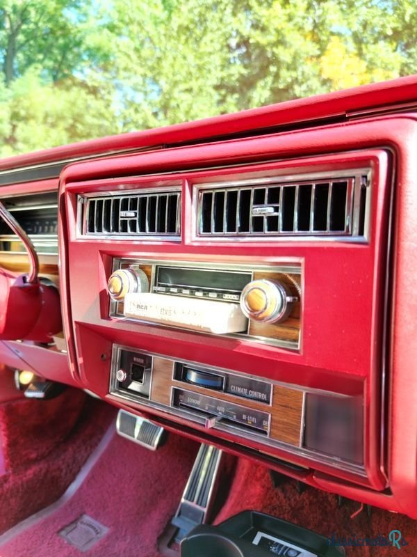 1980' Cadillac Fleetwood photo #2