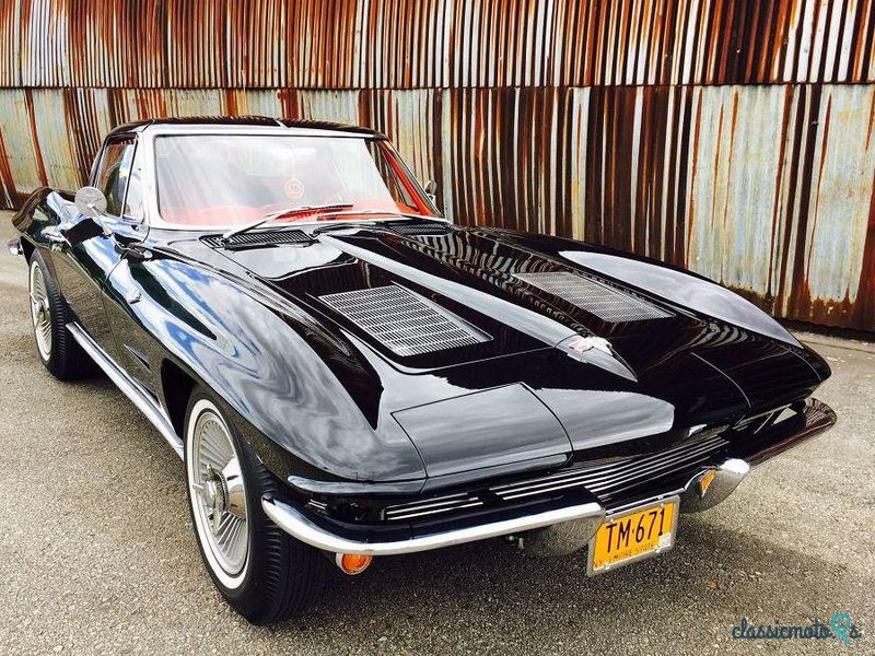 1963' Chevrolet Corvette photo #2