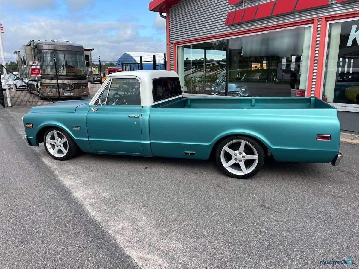 1970' Chevrolet C10 photo #3