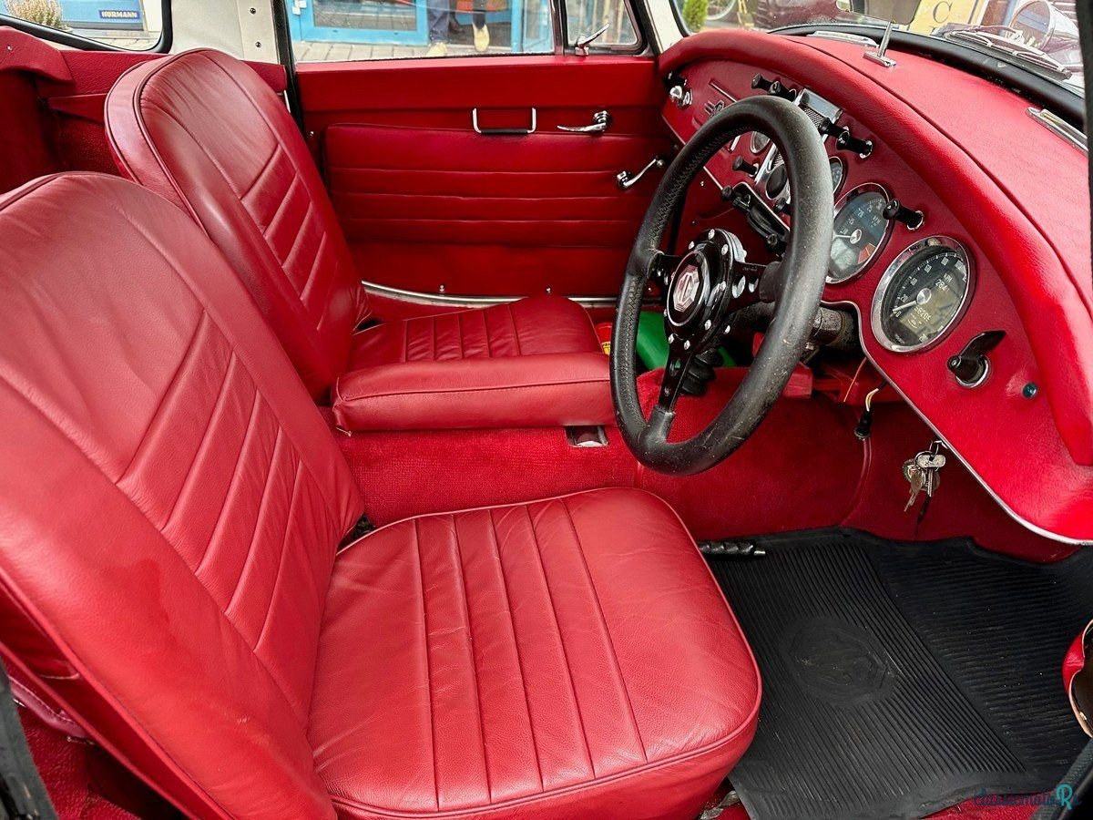 1960' MG MGA photo #6