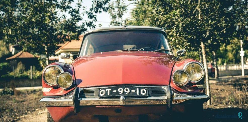 1967' Citroen DS 19 photo #1