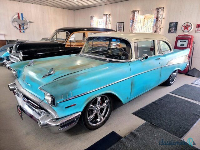 1957' Chevrolet photo #3