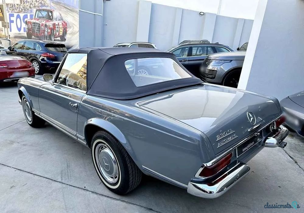 1965' Mercedes-Benz 230 photo #5