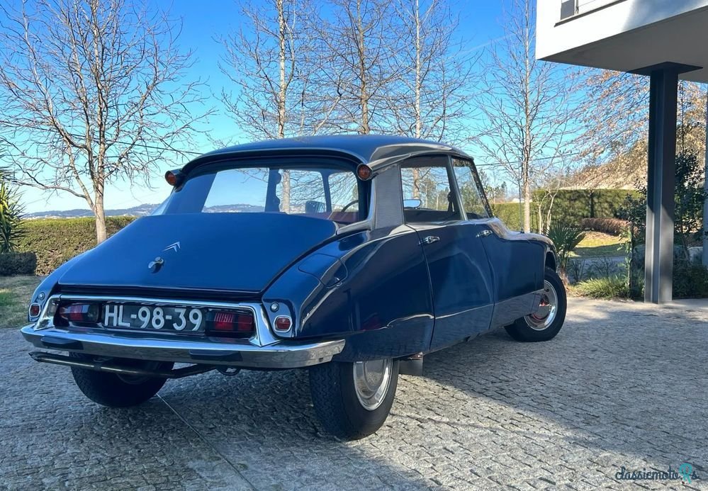 1967' Citroen Id 19 photo #4