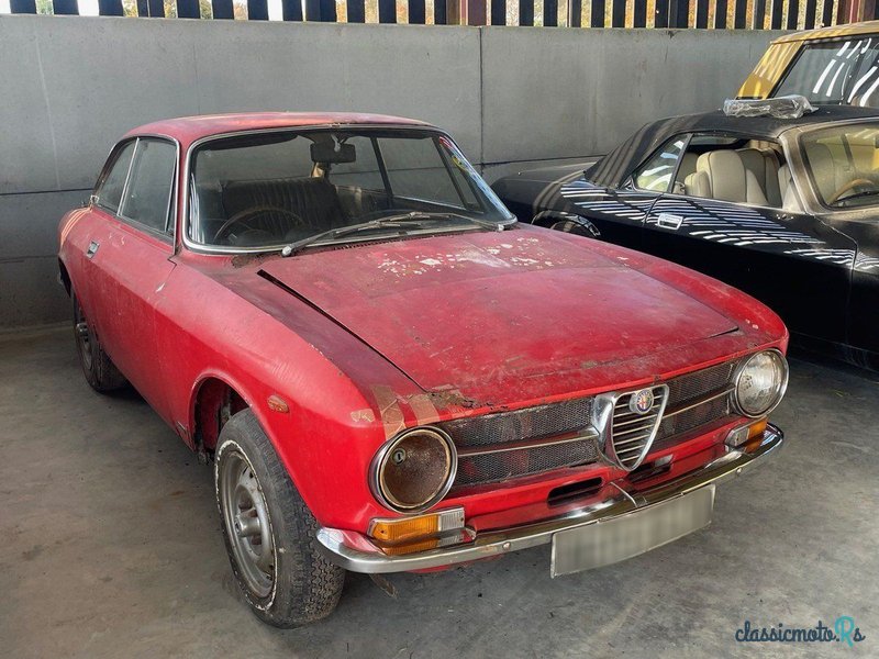 1972' Alfa Romeo Gt Junior photo #1