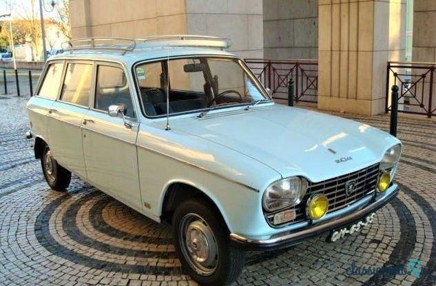 1971' Peugeot 204 Break photo #5