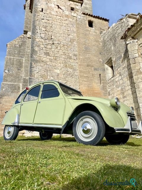 1969' Citroen 2 Cv photo #2