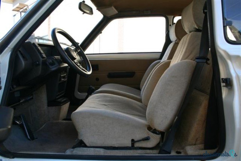 1984' Renault 5 Turbo 2 photo #3