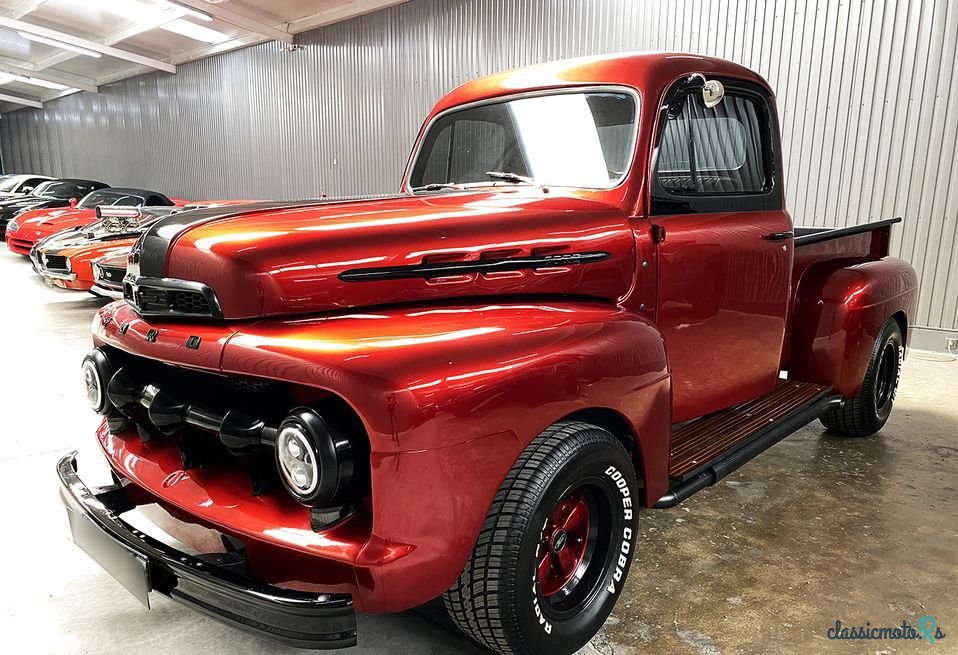 1952' Ford F-100 for sale. Portugal