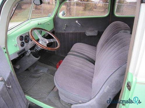 1937' Ford 2 Door Sedan photo #1