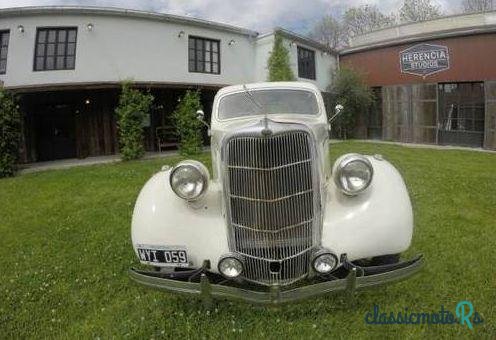 1935' Ford Coupe photo #3