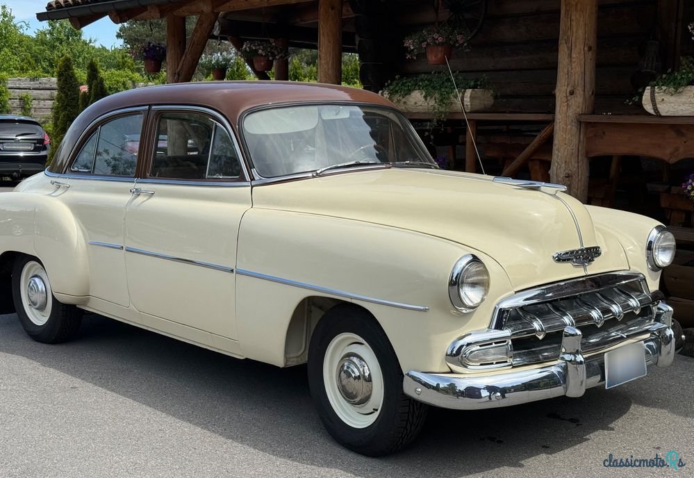 1952' Chevrolet Deluxe photo #1