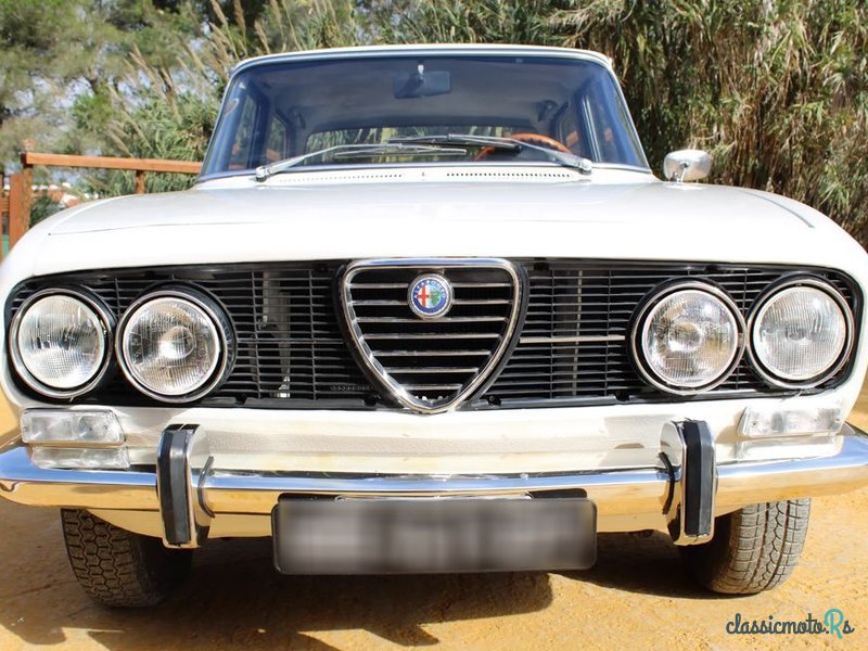 1972' Alfa Romeo 2000 photo #3