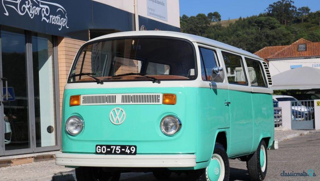 1975' Volkswagen Type-2 Pão De Forma T2 photo #1
