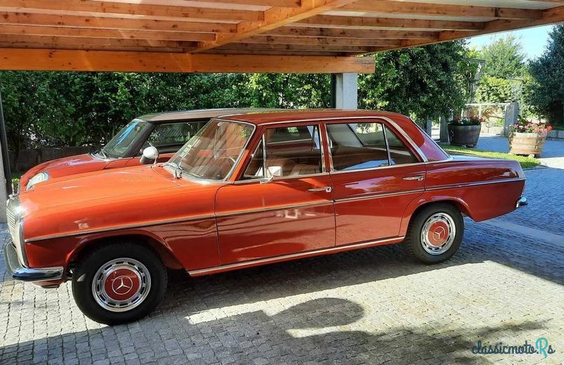 1972' Mercedes-Benz 220 photo #1