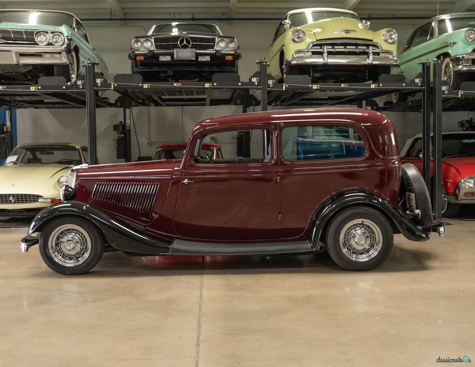 1935' Ford 5 Window photo #3