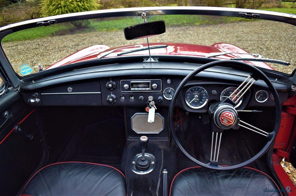 1967' MG Roadster B photo #3