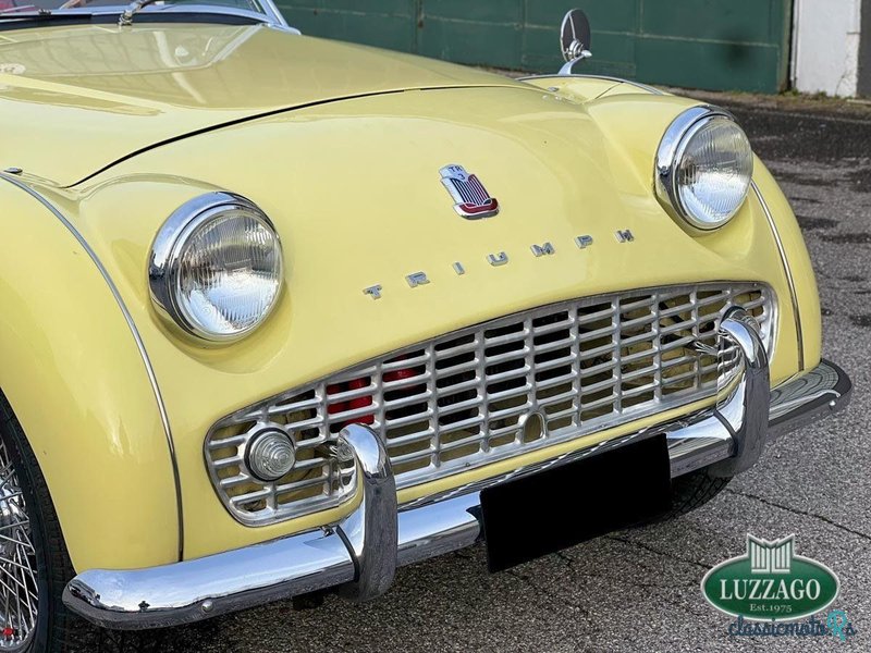 1960' Triumph TR3 photo #3