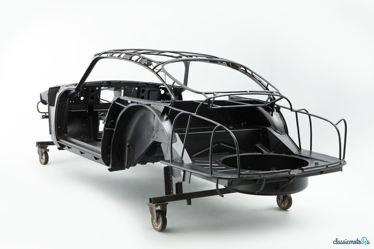 1964' Aston Martin DB5 photo #2