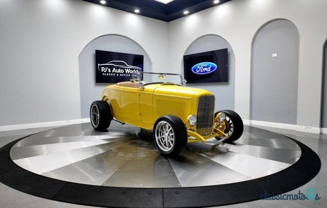 1932' Ford photo #5