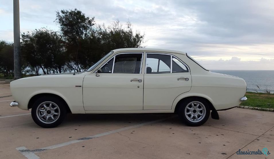 1970' Ford Escort photo #1