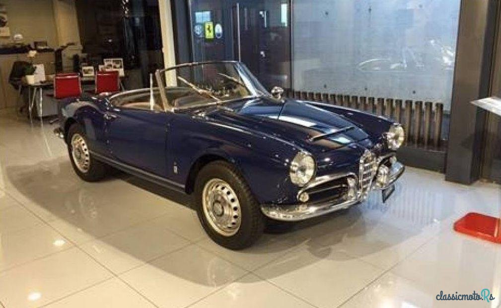 1965' Alfa Romeo Spider photo #2