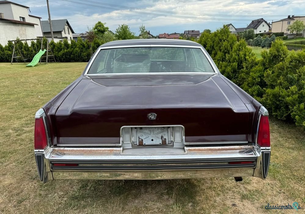 1977' Cadillac Deville photo #4
