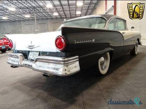 1957' Ford Fairlane photo #3