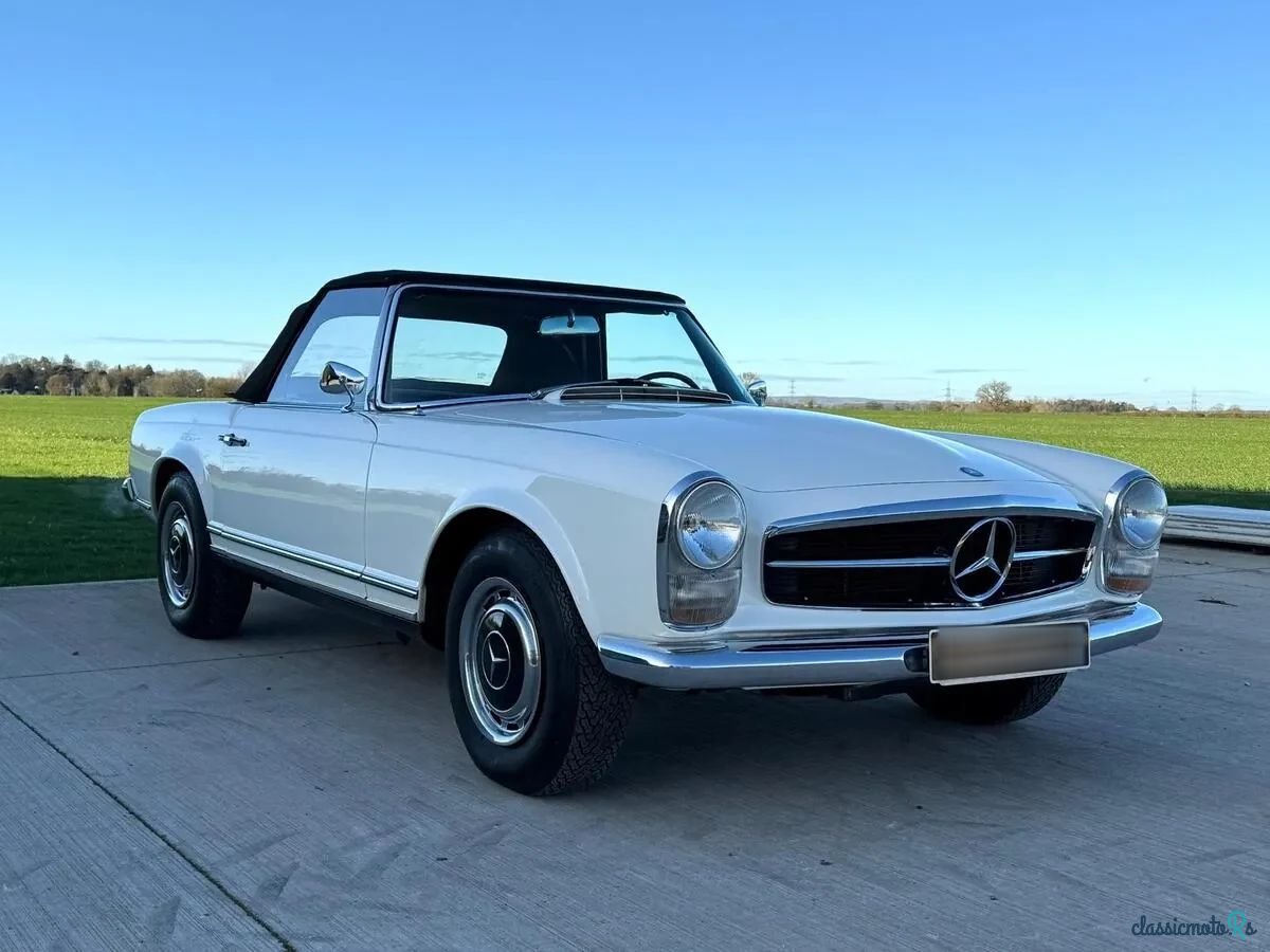 1966' Mercedes-Benz 230 photo #1