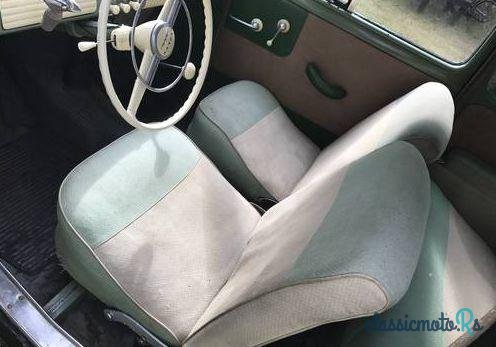 1947' Volvo Pv 444 photo #3