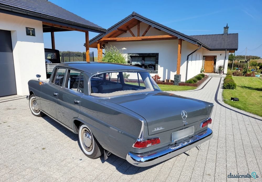 1964' Mercedes-Benz 190C W110 photo #1