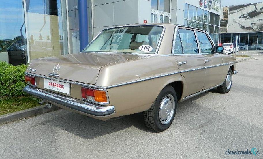 1973' Mercedes-Benz E-Class 220 D W 115 photo #1