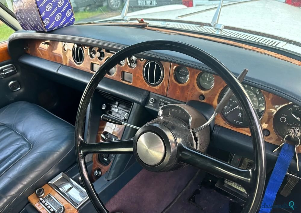 1975' Rolls-Royce Silver Shadow photo #4