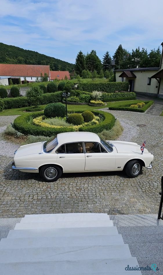 1969' Jaguar XJ photo #5