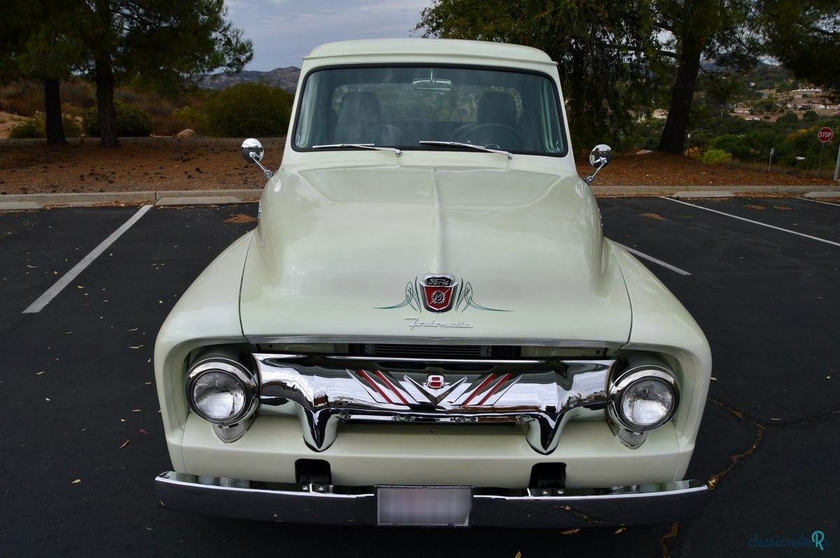 1954' Ford F-100 photo #2