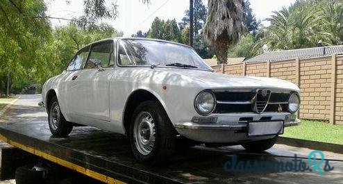 1974' Alfa Romeo Gt photo #3