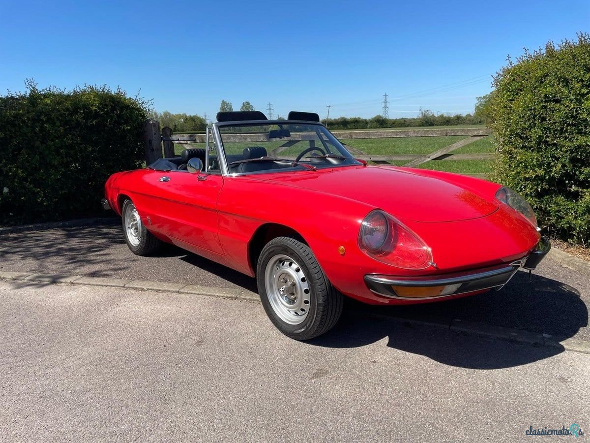 1972' Alfa Romeo Spider (Duetto) photo #5