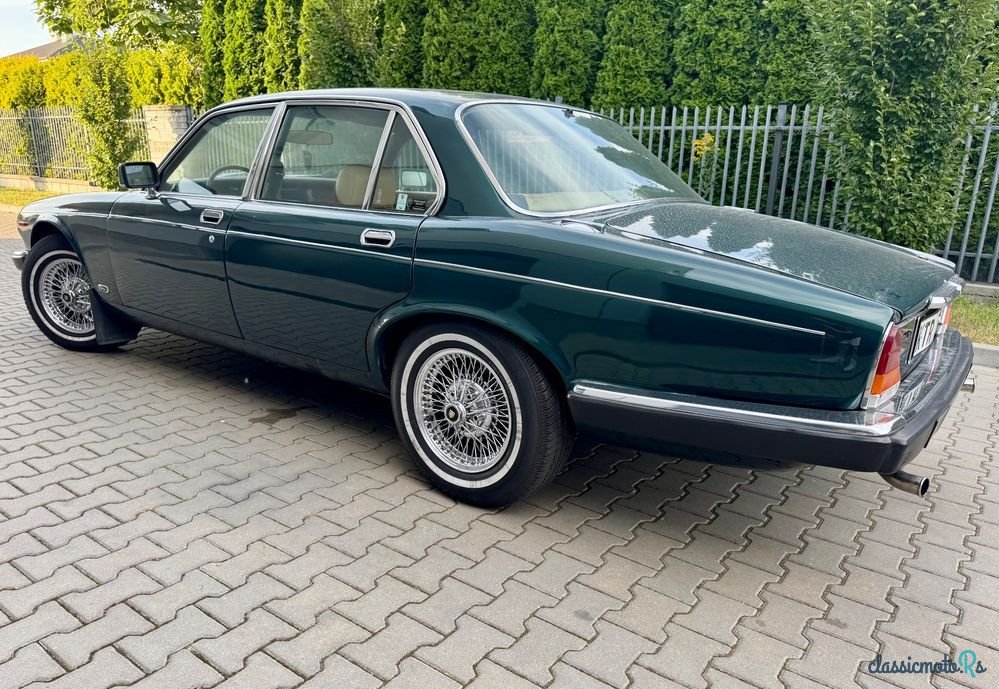 1980' Jaguar XJ photo #6