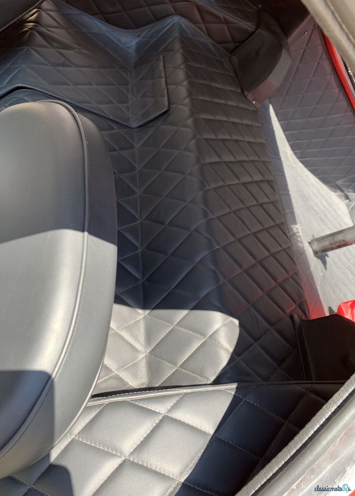 1968' Ferrari 330 photo #4