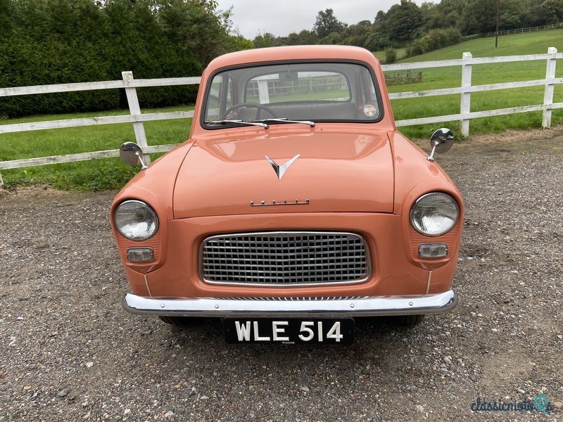 1959' Ford Anglia photo #3