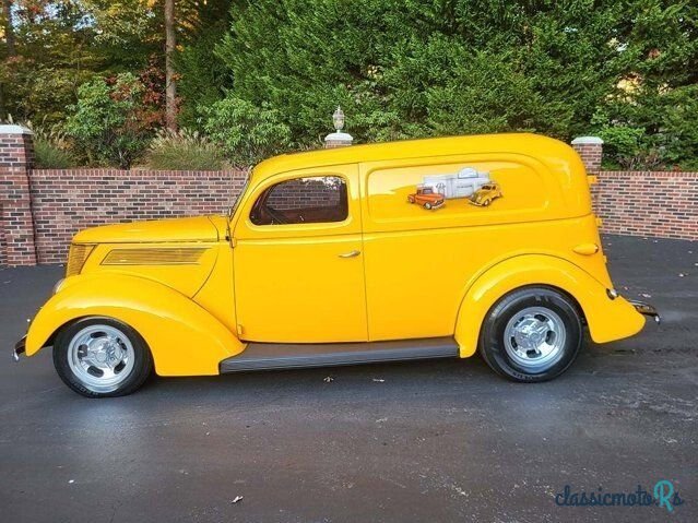 1937' Ford Sedan Delivery photo #2