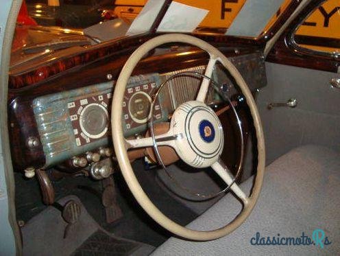 1939' Chrysler Royal 4Dr Sedan photo #5