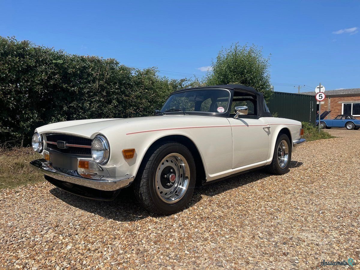 1971' Triumph TR6 photo #1